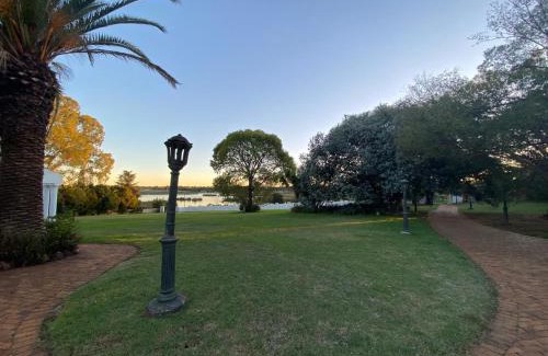 Benoni House | The Lake Villa