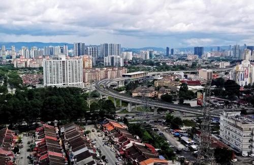 Kampung Bangkong Apartment | The Lake-ville KL Jalan Kuching by M Platinum