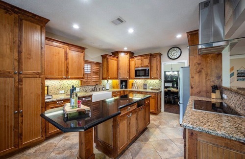 Walden on Lake Conroe House | The Lakehouse · Relaxing Family Lake House, Fish, BBQ, Rent a Boat