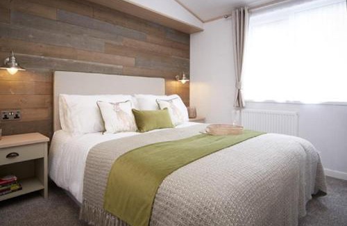 Rookley Resort | The Lakes Rookley