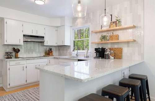Seneca House | The Lakeside Nest on Keowee