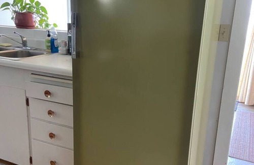 Ennis House | The Lakeview Cottage