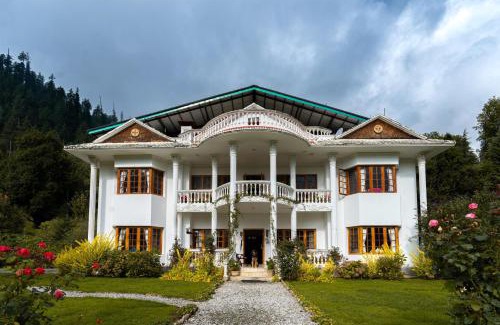 Old Manali Villa | The Lama House by VEO - Part of StayVista