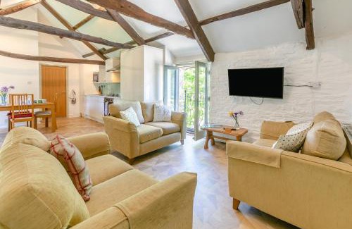 Trewen House | The Lambs Barn