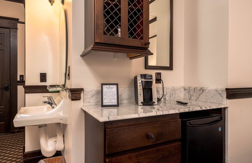 Chelan Condo | The Landing 101 Twin/Twin ADA Accessible