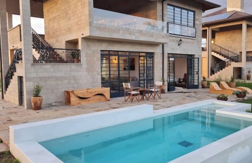 Nanyuki House | The Landing Cottage F