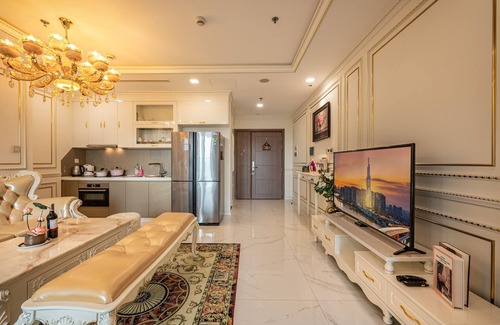 Hang Xanh Apartment | The Landmark 81 - Luxury One Bedroom Apartment