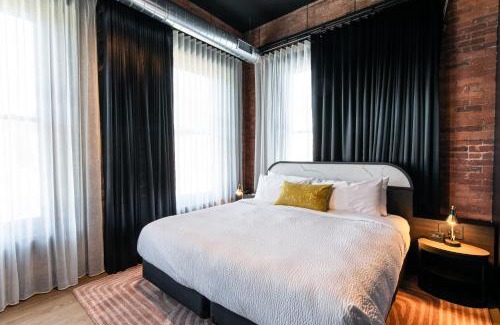 Deadwood Hotel | The Landmark Hotel & Casino