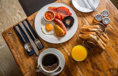 Bourton Bed & Breakfast | The Lansdowne Boutique Rooms with Breakfast - Adults Only