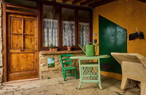 Casciano di Murlo Apartment | The Lark