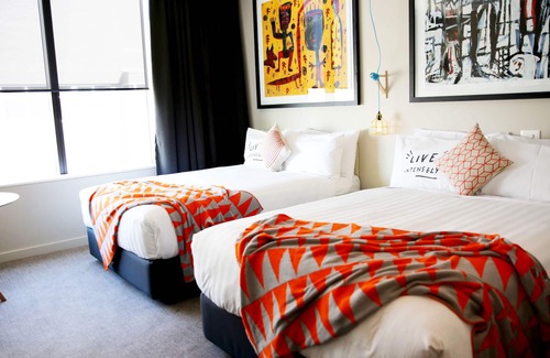 Parkville Hotel | The Larwill Studio Melbourne - Art Series