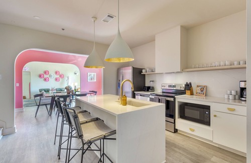 Five Points House | The Last Rodeo | Bachelorette Retreat | Sleeps 36 | 5 Mins to Broadway