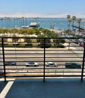 Little Italy Apartment | The lavender-Modern 2BR in downtown with stunning Marina View