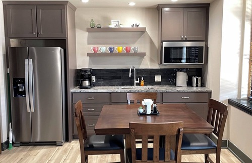 Russell Apartment | The Lawft, Suite 3, 2King Beds each with its own bath,No Cleaing Fee or Stairs