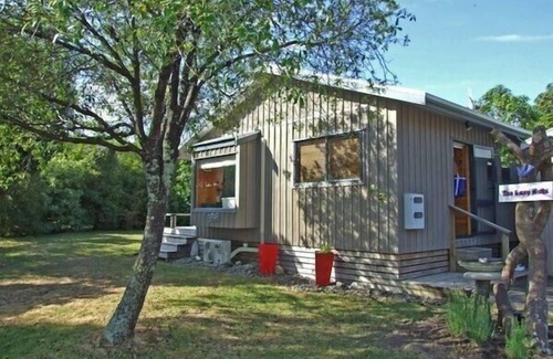 Kuratau Cottage | The Lazy Katz - Kuratau Holiday Home