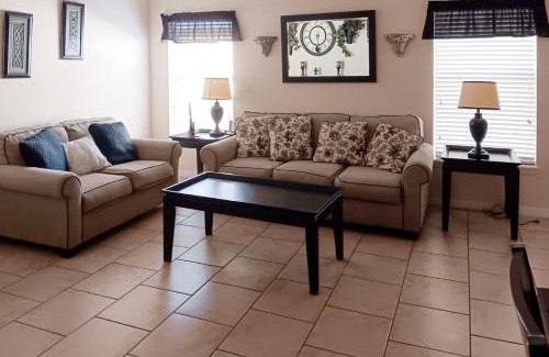 Sandy Ridge House | The Lazy Lush Escape