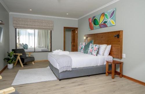 Ezembeni Bed & Breakfast | The Lazy Moose Restaurant and Lodge