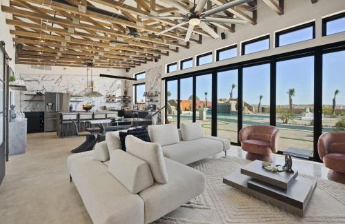 Joshua Tree Resort | The Lazy River House Joshua Tree Resort Retreat