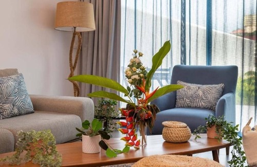 Freetown House | The Lead Hotel- Junior Room