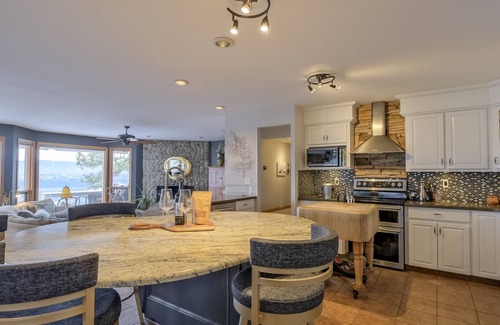 Okanagan-Similkameen House | The Ledge Above Penticton