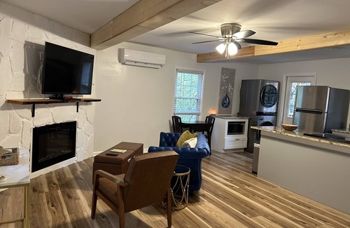 Jasper Cottage | The Lee House - Mountain Getaway