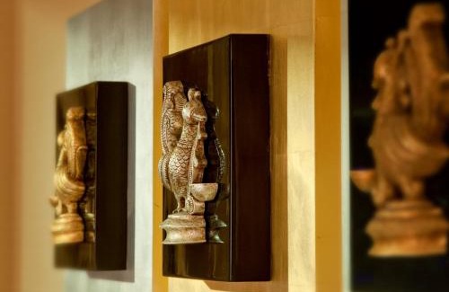 MRC Nagar Hotel | The Leela Palace Chennai