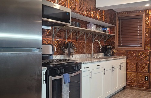 Interlochen Condo | The Leelanau Sleeps 4 Fiber Optic WI-FInClose to Traverse City Crystal Mountain