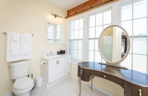 Luray Hotel | The Legacy Inn