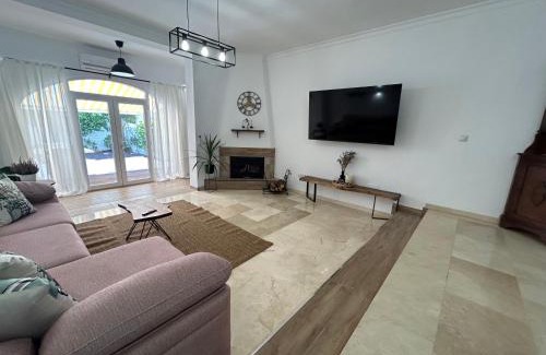 New Golden Mile House | The Lemon House
