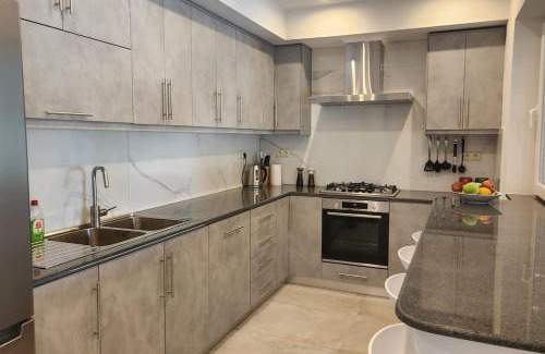 Potos House | The Lemon Tree