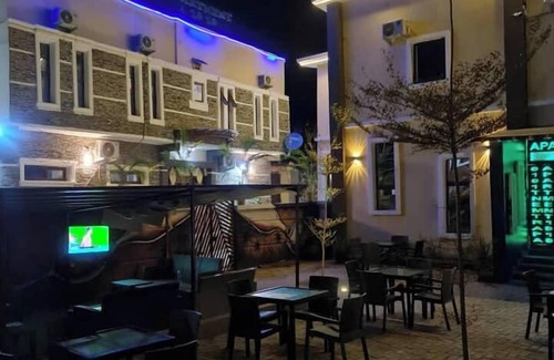 Wuse 2 Apartment | The Leneade