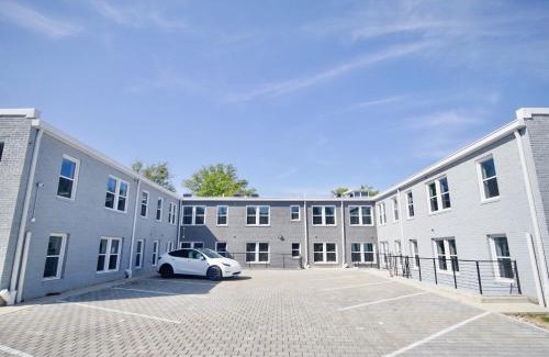 Brightwood Park Apartment | The Lenny: Modern Boutique Loft
