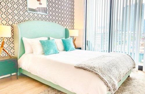 East Village Apartment | The Leo - Deluxe 3 Bedroom Stay