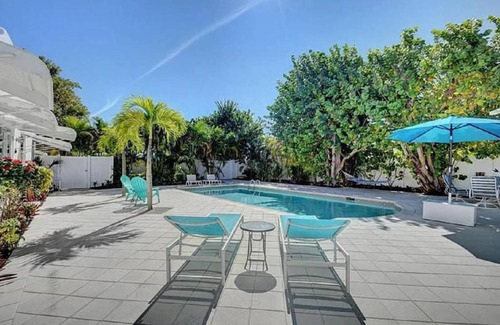 Parker Ridge House | The Lewis Cottage - West Palm Beach/Pool/Beach