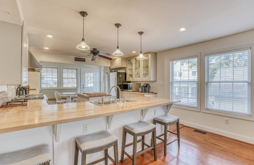 Murray Hill House | The Liberty House- Pristine Renovation with parking
