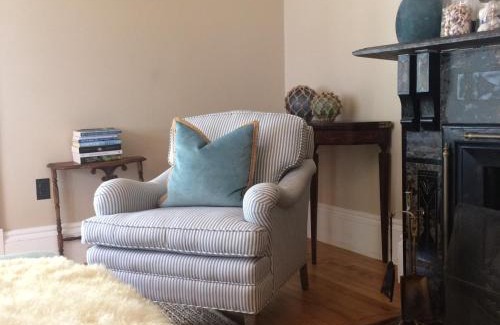 Souris Bed & Breakfast | The Library Inn