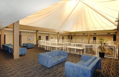 Ulverstone Hotel | The Lighthouse Hotel