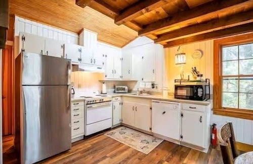 Rolling Wood House | The Lil' Sipp, Discounted rate for LSU game day!