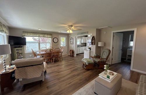 Moran Cottage | The Lilly Pad on Brevort Lake