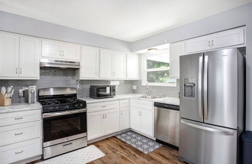 Maryland Heights House | The Lilly Pad House - Doddridge