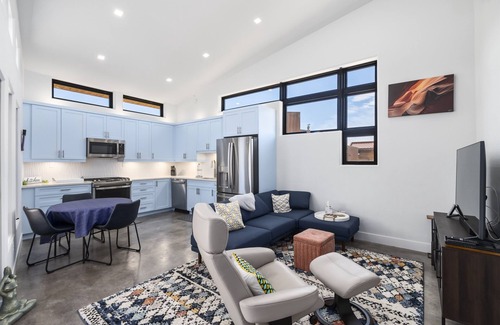 Clifton House | The Lily Pad @ Palisade Legends