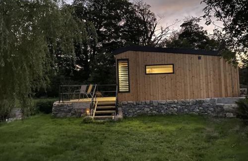 Bankend House | The Lily Pod