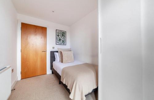 Limehouse Apartment | The Limehouse Collection
