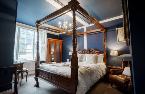 Heybridge Hotel | The Limes