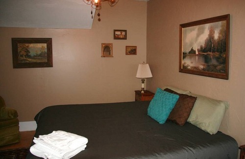 Ortonville House | The Lincoln House, Be Comfortable at Home in Ortonville