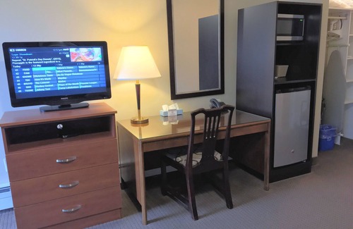 North Bay Hotel | The Lincoln Inn