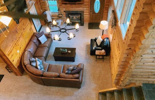 Greer Cabin | The Lincoln Log Lodge