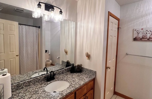 Boger City House | The Lincolnton Bungalow! Just 15 minutes from Lake Norman.