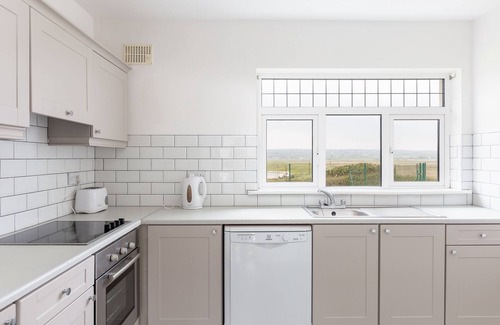 Lahinch House | The Links 23, Great Location for Great Surf!