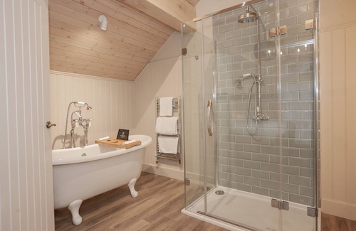Malpas Hotel | The Lion at Malpas